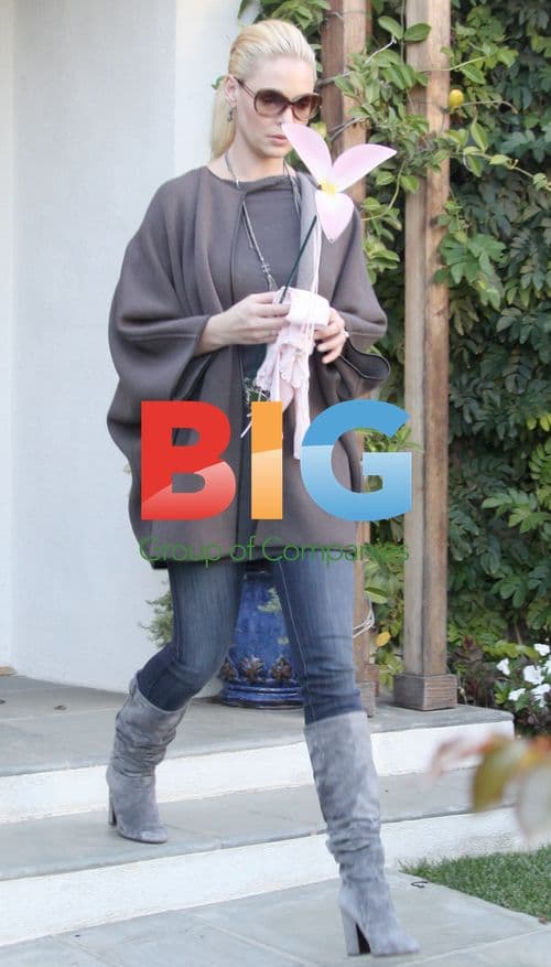 Katherine Heigl and family at Halloween party