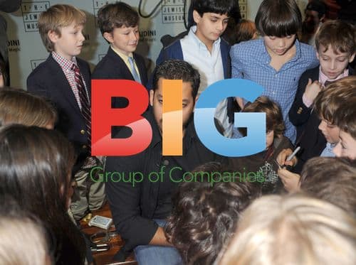 David Blaine reveals Houdini secrets to children