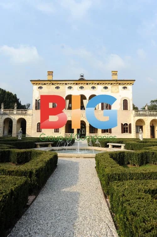 Brad Pitt and Angelina Jolie Buy 16th Century Home in Italy