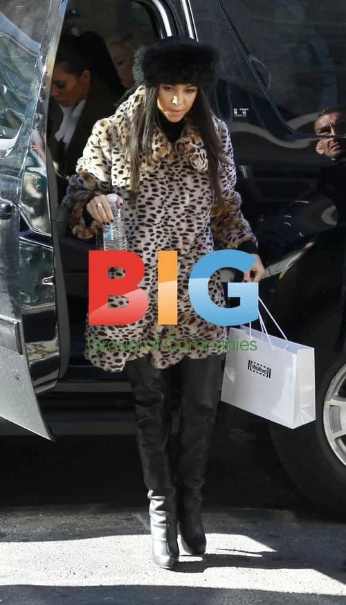Kourtney Kardashian Arrives at NYC Store