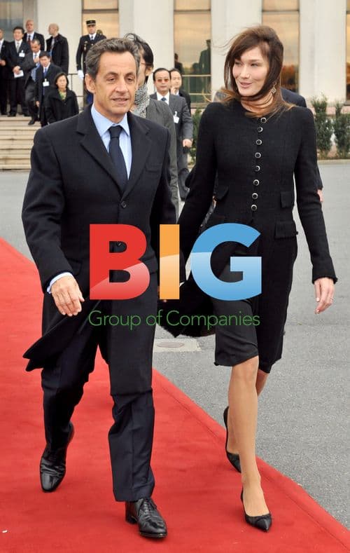 Nicolas Sarkozy and Carla Bruni meet Chinese president