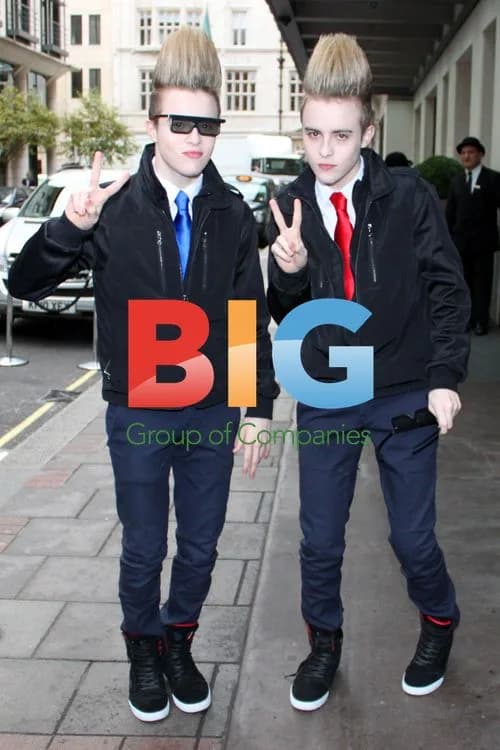 Jedward Outside London Hotel