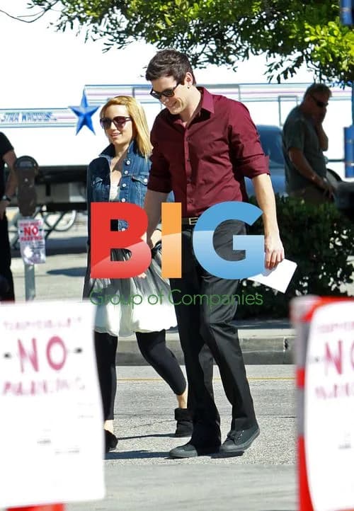 Dianna Agron and Corey Monteith on Glee Set