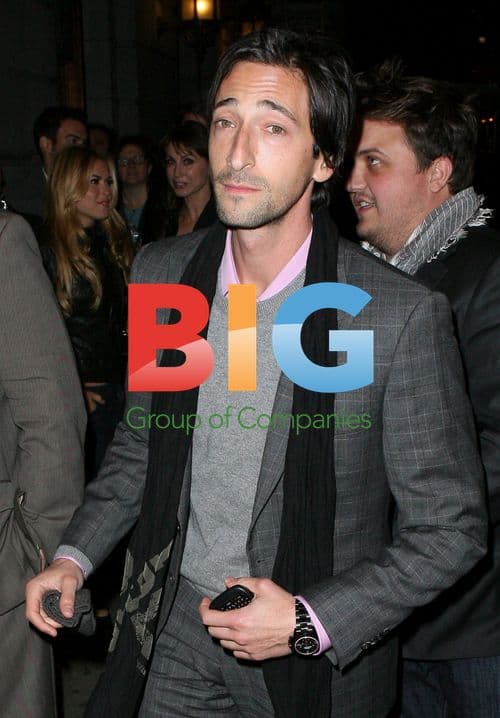 Adrien Brody's Colorful Outfit