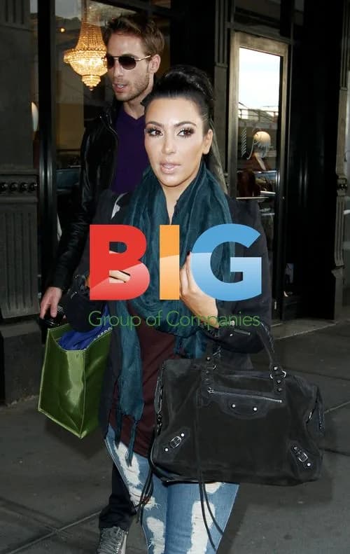 Kim Kardashian Shopping in NYC