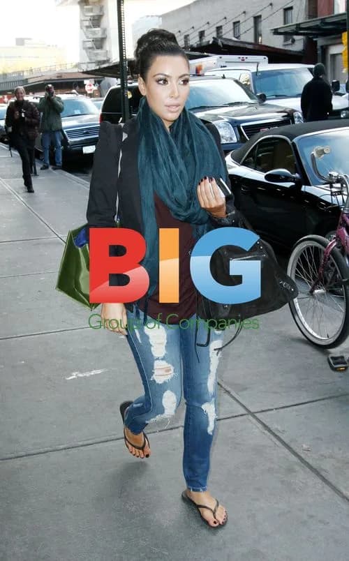 Kim Kardashian Shopping in NY