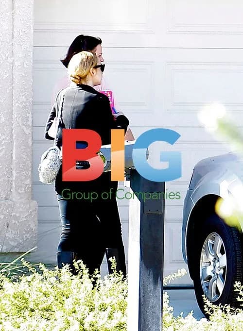 Lindsay Lohan Attending Alcohol Class