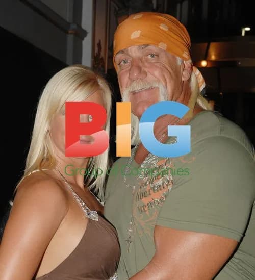 Hulk Hogan Applies for Marriage License