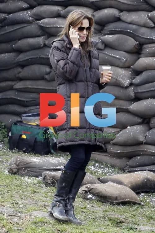 Angelina Jolie films battle scene in Budapest