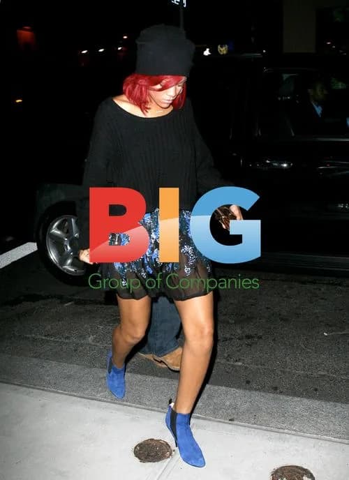 Rihanna Chats with Fans in NYC