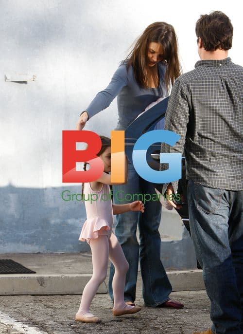 Katie Holmes and Daughter Suri Get Ice Cream