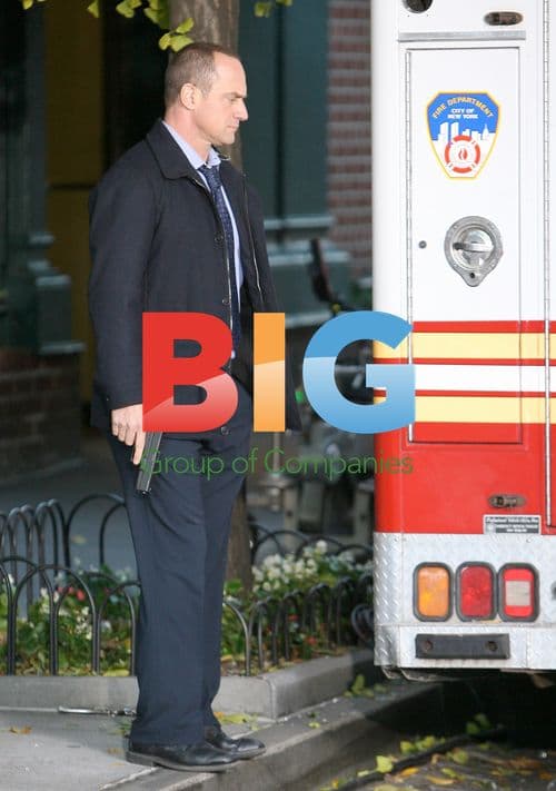 Christopher Meloni and Ice-T on Law & Order Set