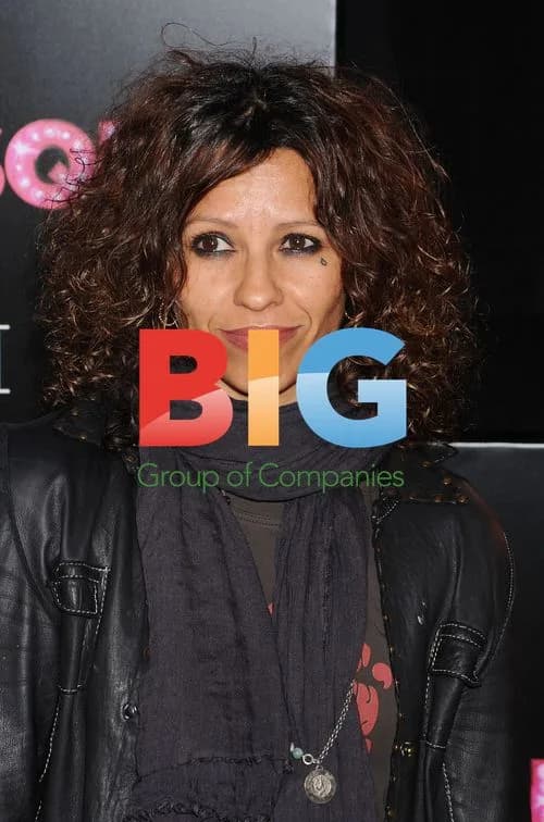 Linda Perry at 'Burlesque' Premiere