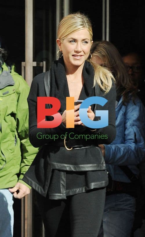 Jennifer Aniston and Paul Rudd filming Wanderlust