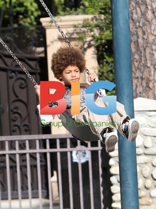 Heidi Klum and Seal\'s Kids at Playground