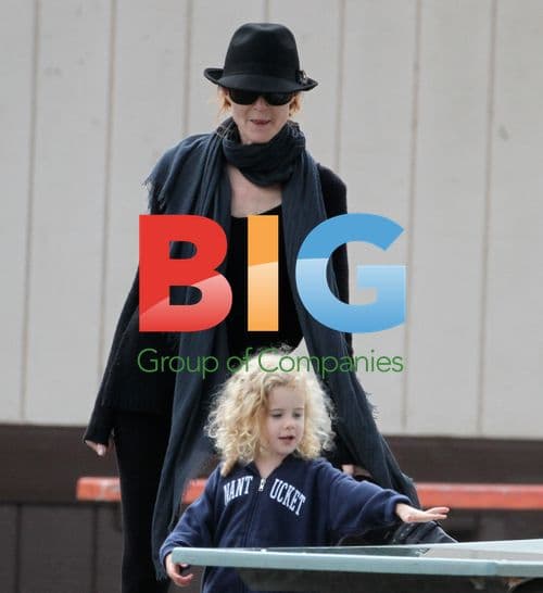 Marcia Cross and Tom Mahoney at the park