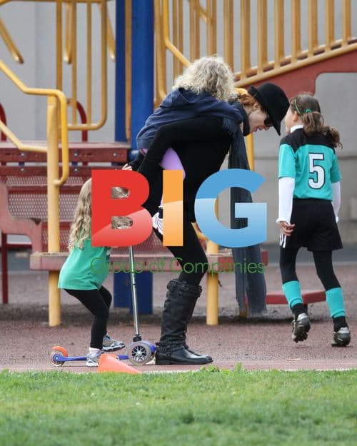 Marcia Cross and Tom Mahoney at the park