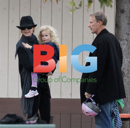 Marcia Cross and Tom Mahoney at the park