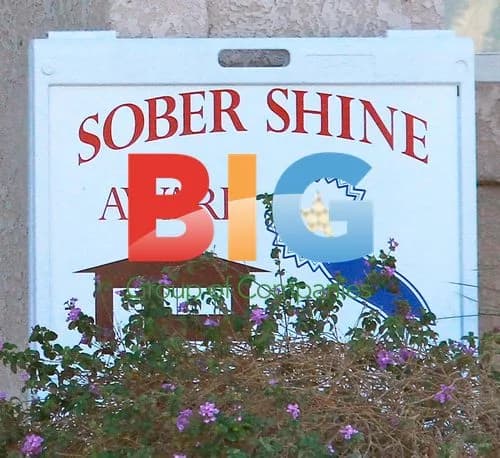 Lindsay Lohan Leaving Sober Shine House