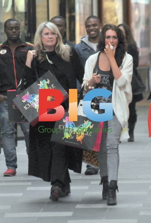 Les Dawson's Family Outing