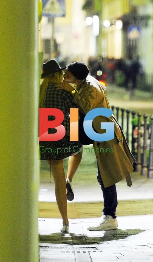 Mischa Barton and DJ Ali Love Kissing in Milan