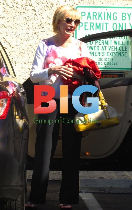 Florence Henderson Arrives for DWTS Rehearsal