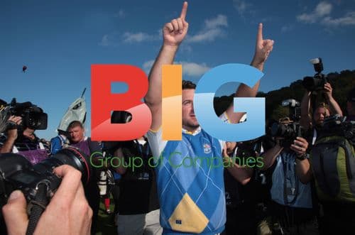McDowell Celebrates at Ryder Cup 2010