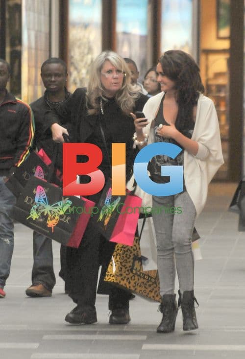 Les Dawson's Family Shopping Trip