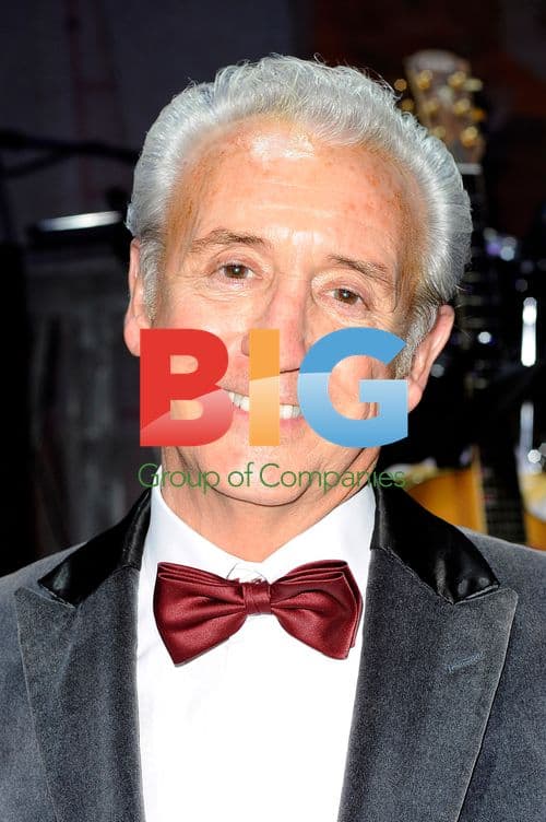 Neil Sedaka Congratulates Tony Christie