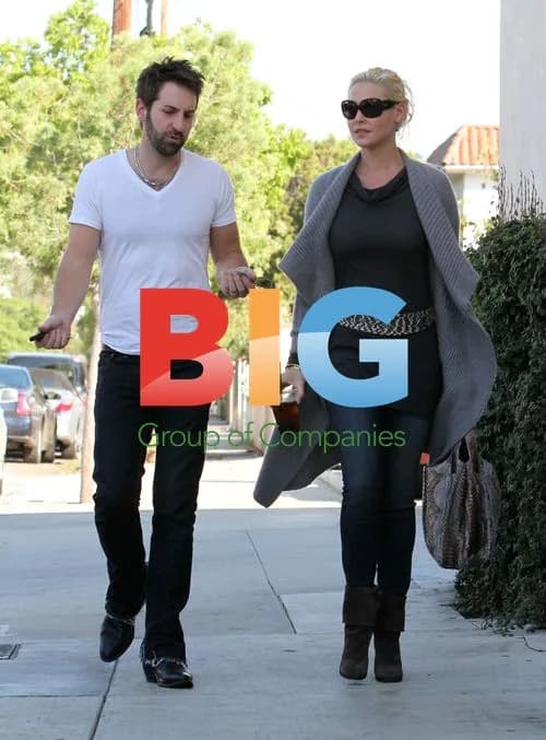 Katherine Heigl and Josh Kelley Grab Food