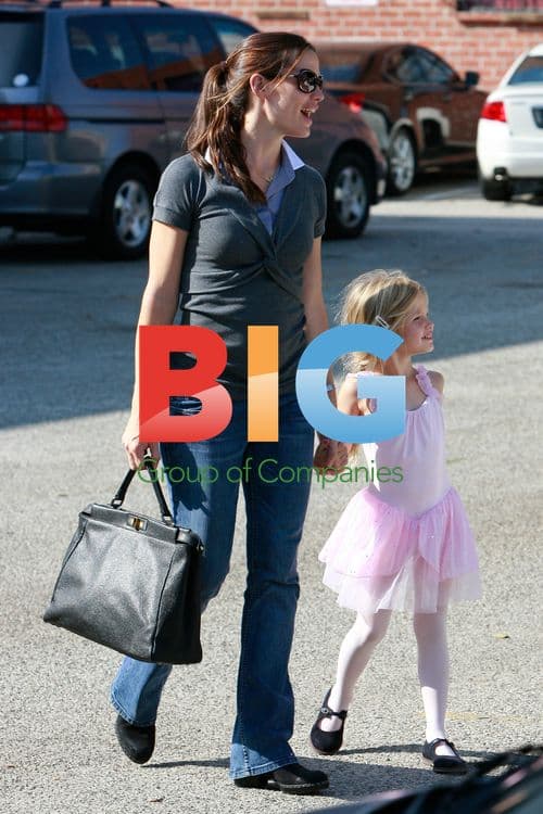 Jennifer Garner and Violet at Ballet Class