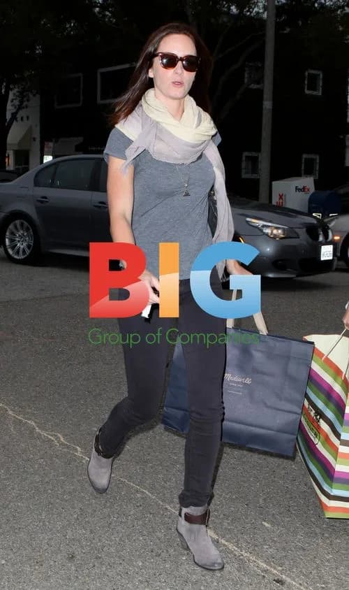 Emily Blunt Leaving Madewell in Beverly Hills