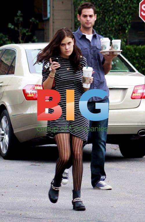 Tallulah Willis grabs coffee in Beverly Hills