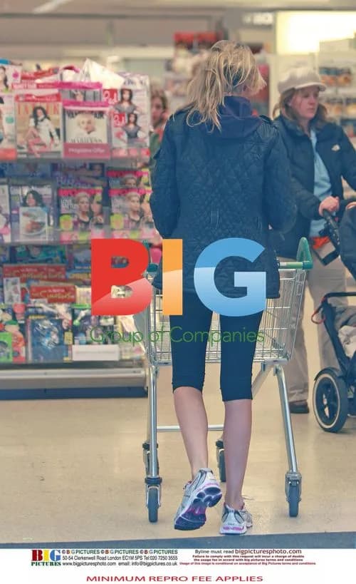 Abigail Clancy Pregnant Model Shopping