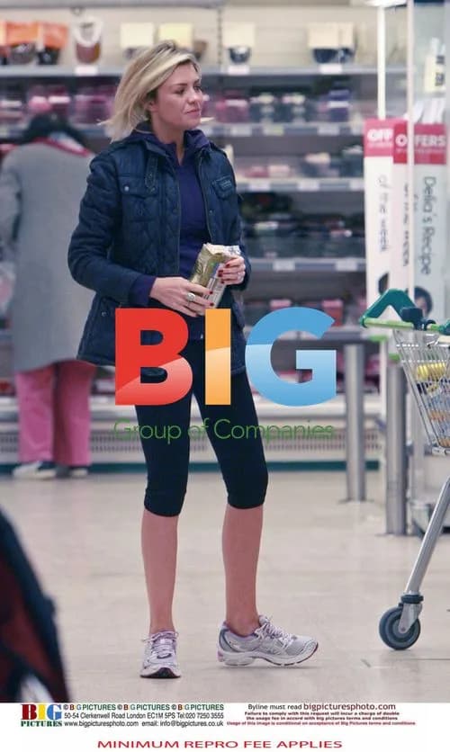 Pregnant Model Abi Clancy Shopping