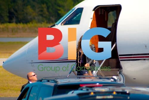 Mariah Carey Arrives at Crestview Airport