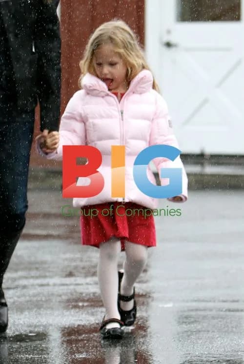 Jennifer Garner and Violet Affleck in Brentwood
