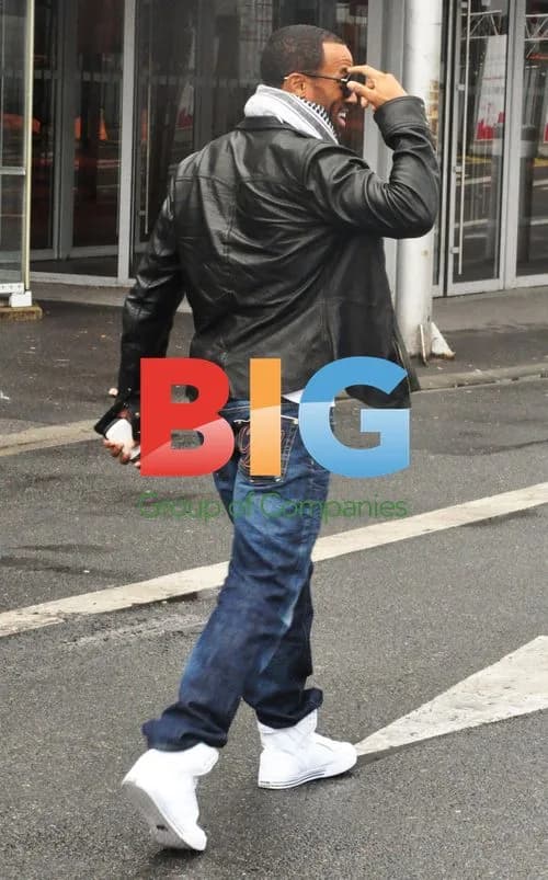 Craig David Arrives for NRJ Tour in Paris