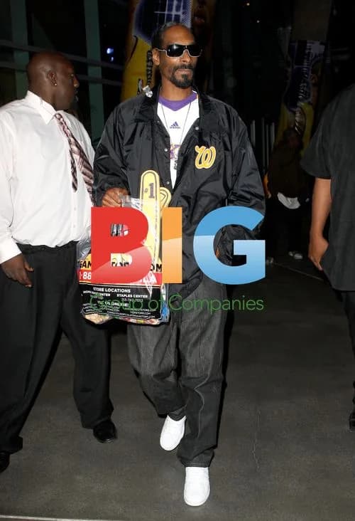 Snoop Dog Supports LA Lakers at Staples Center