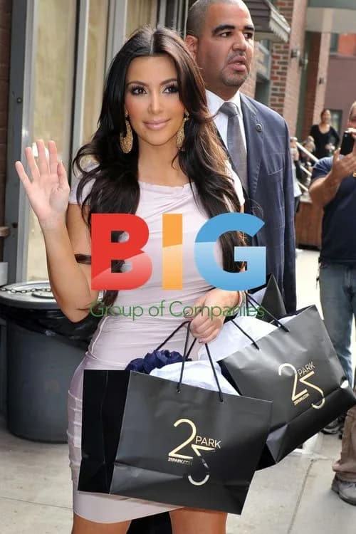 Kim Kardashian on Manhattan Streets