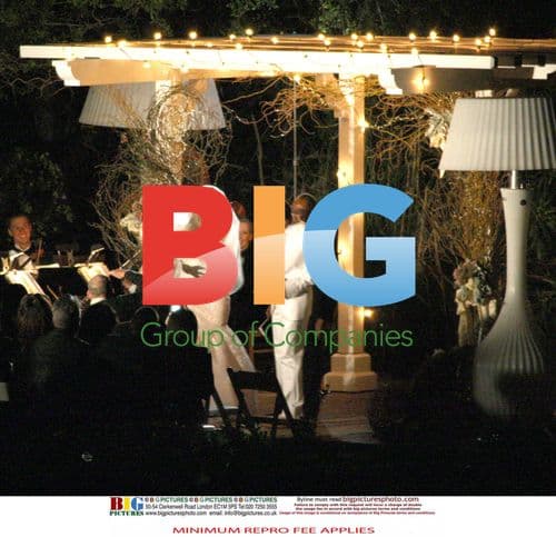 Mariah Carey Renews Vows with Nick Cannon