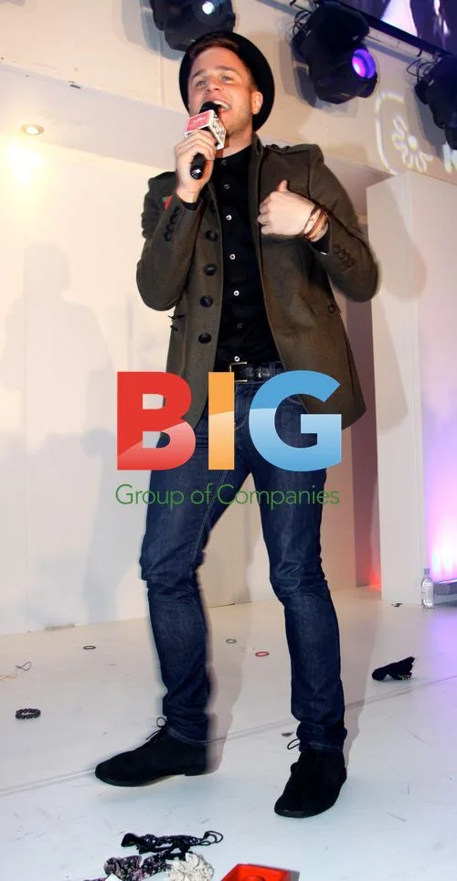 Olly Murs at Trafford Center Christmas Lights