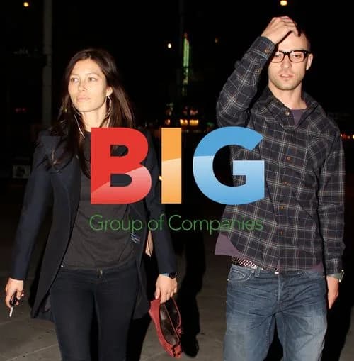 Justin Timberlake and Jessica Biel Leave Restaurant
