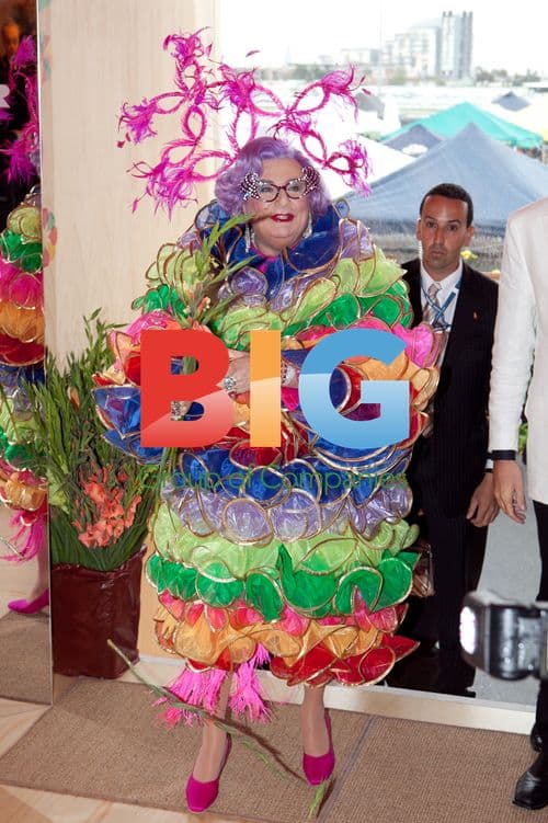 Dame Edna Everage at 2010 Victoria Derby Day