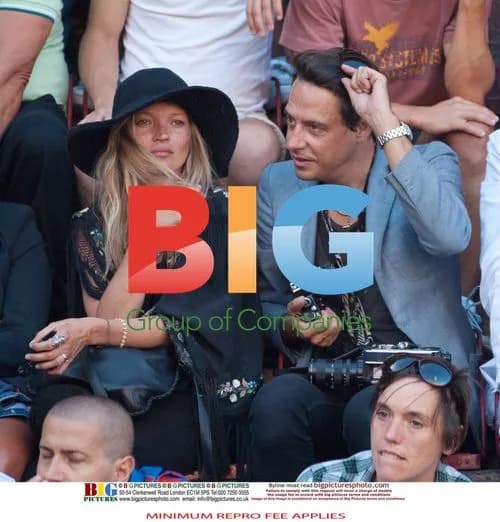 Jamie Hince and Kate Moss Spotted Wearing Rings