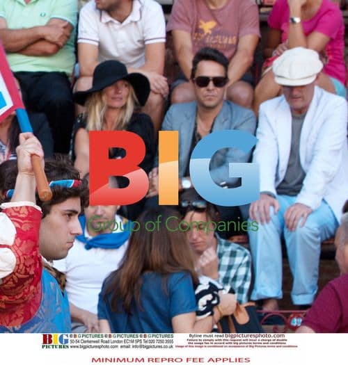 Kate Moss and Jamie Hince Spotted Wearing Rings