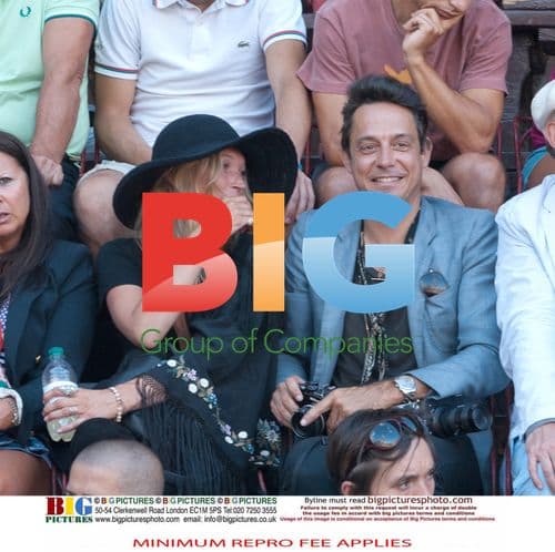 Kate Moss and Jamie Hince Spotted with Wedding Rings