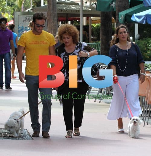 Angelica Vale and family in Miami