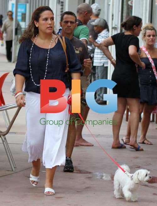 Angelica Vale and Family in Miami