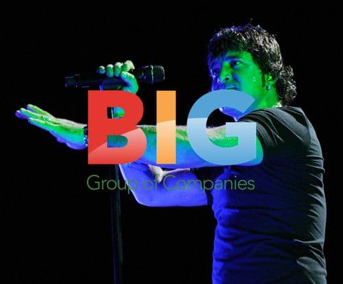 Scott Stapp of Creed performs